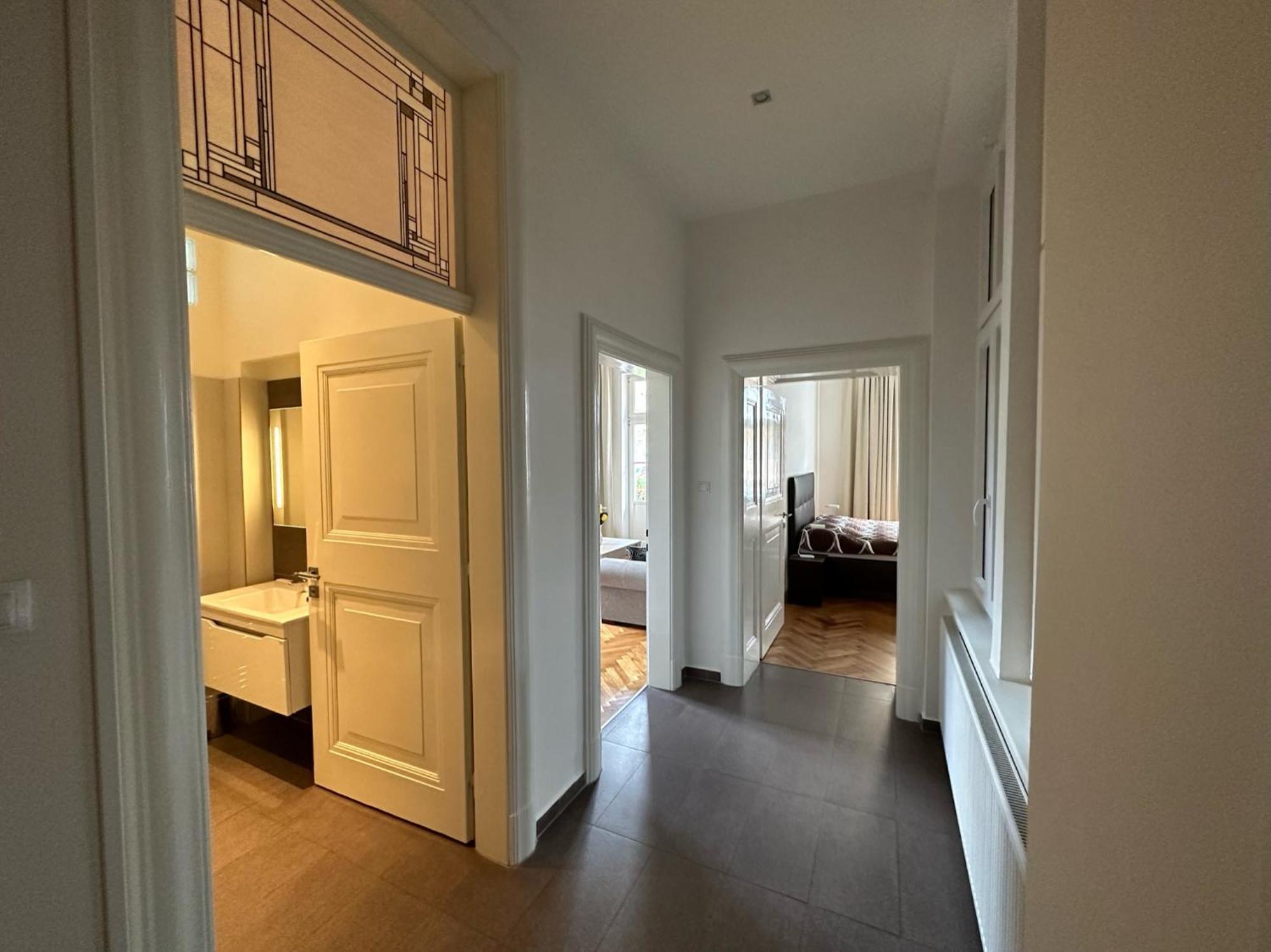 Wingolf Apartment